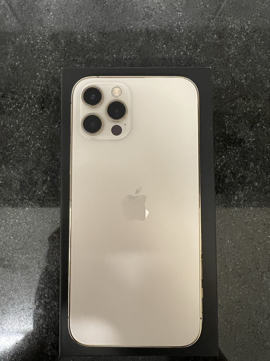 Apple Handys / Smartphones: iPhone 12 Pro, Gold, 128 GB – Gebraucht aus Chur von ZATO