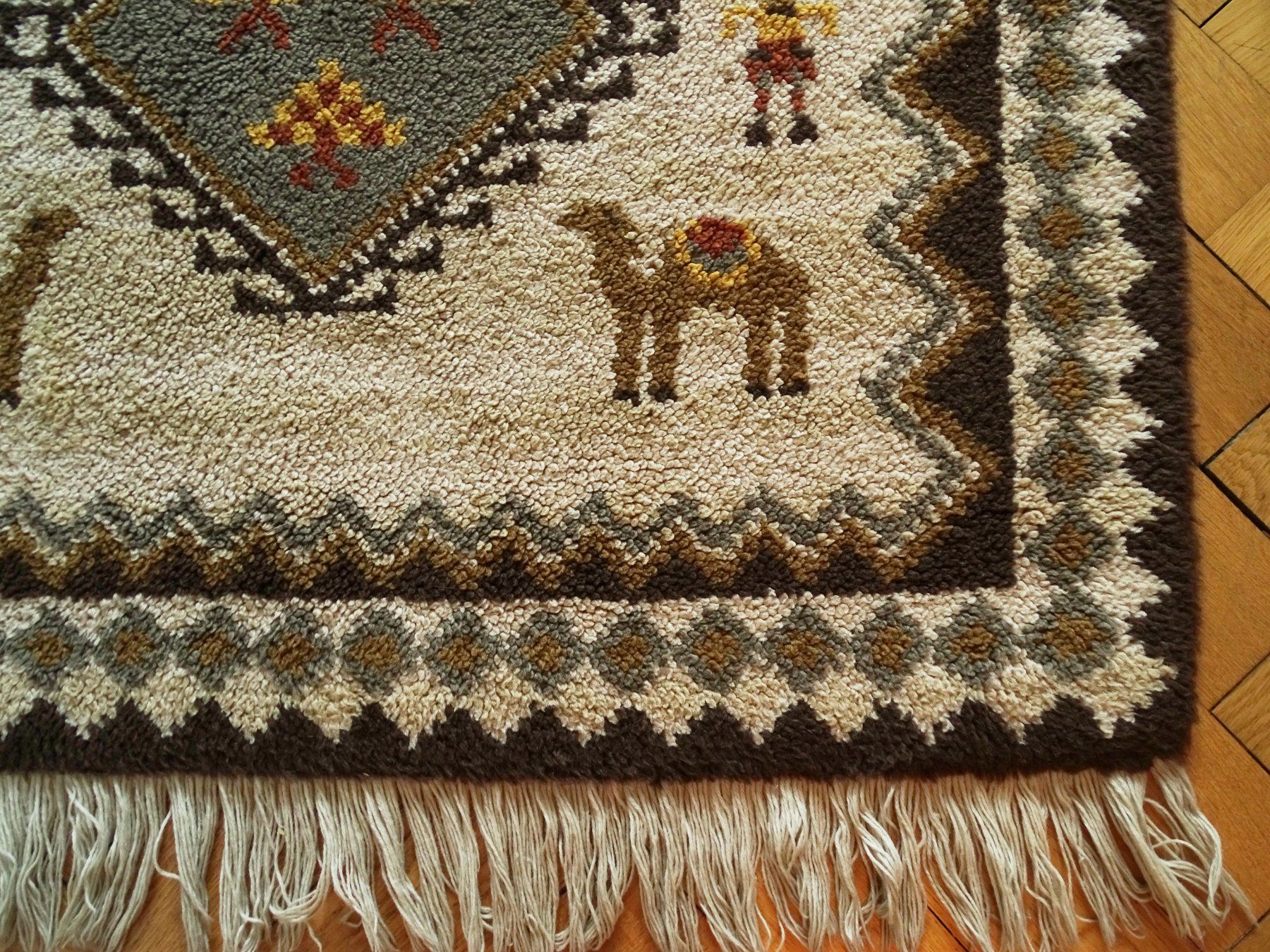 Tappeti: Vintage Teppich mit Kamelmotiven – Boho Orientteppich – Usato da Solothurn venduto da hli_n69n 4