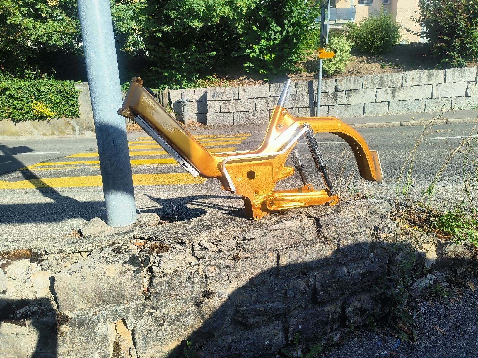 Puch Parti ricambio per ciclomotori: Puch S Rahmen mit Ausweis – Usato da Fulenbach venduto da Elektronik 2