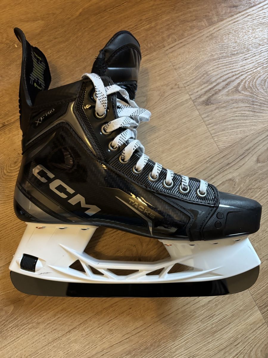 Ccm Pattini da ghiaccio: CCM Tacks XF Pro - Patins à glace – Nuovo (secondo la descrizione) da Neuchâtel venduto da Gmartinetti 2