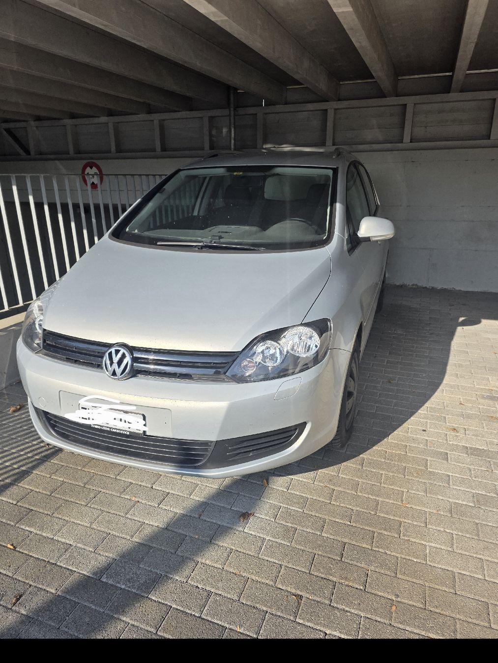VW Autos: Golf plus 2014 – D'occasion à Wohlen AG par Burton01