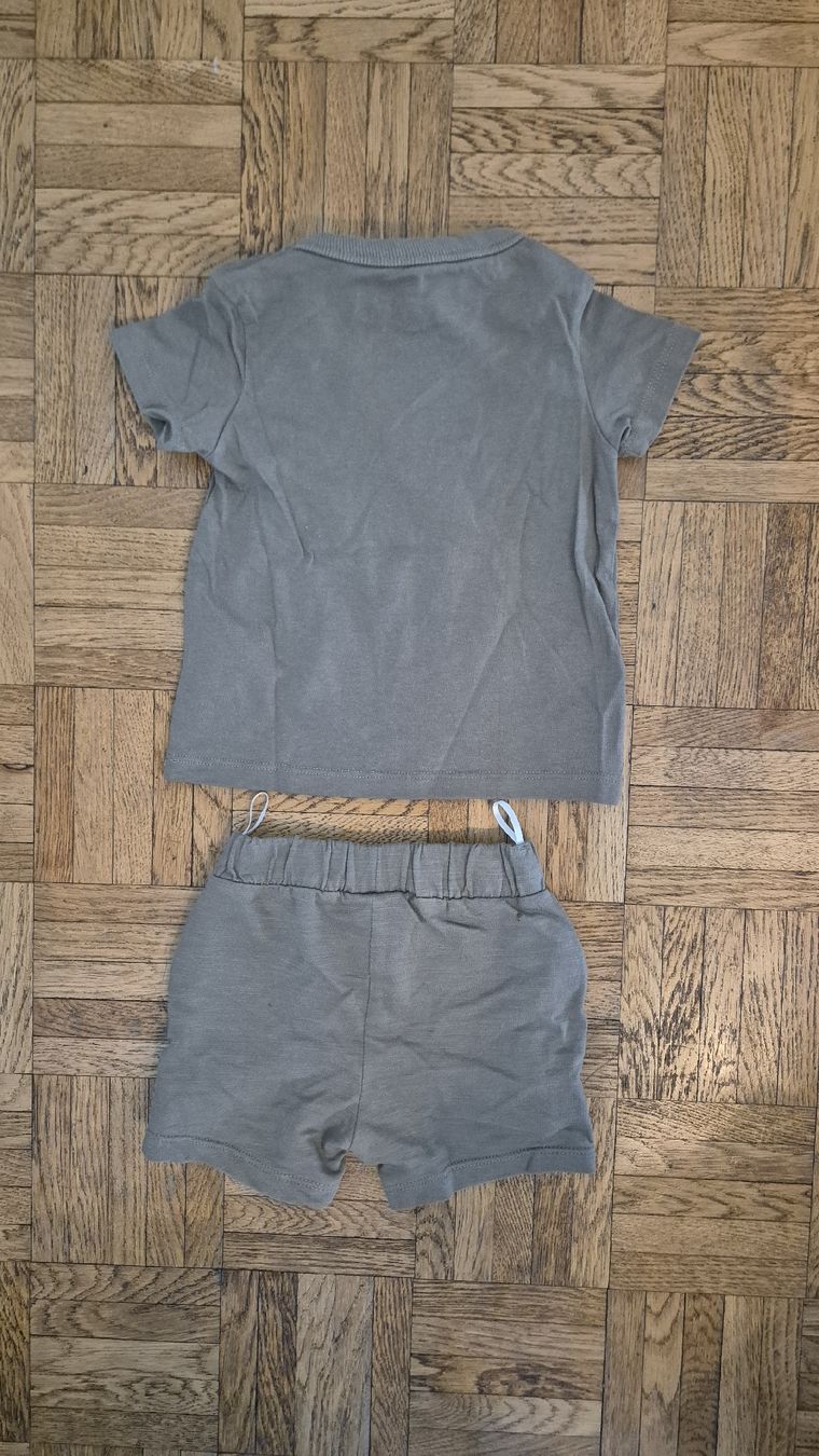 C&A Ensembles coordonnés: Set T-Shirt mit Hose – D'occasion à Neuenhof par Vany0607 1