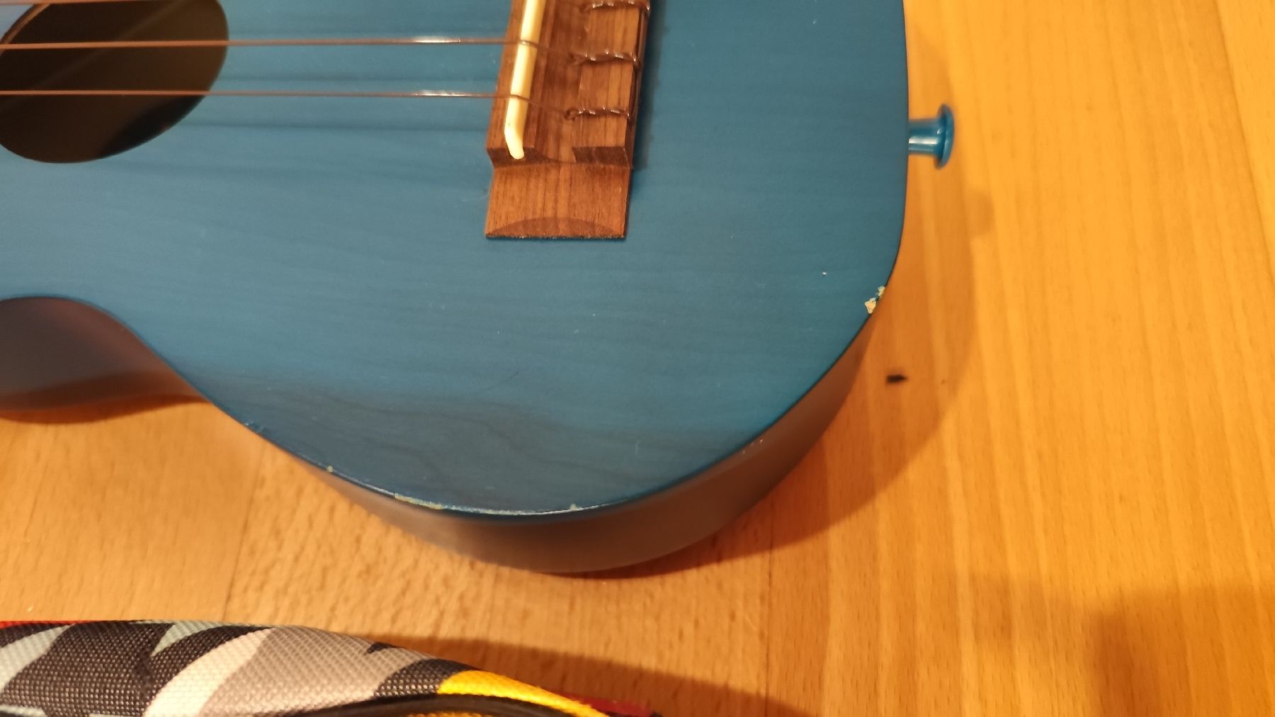 Lehle Strumenti musicali: Kinder Ukulele  – Usato da St.Gallen venduto da cannondalesv700 1