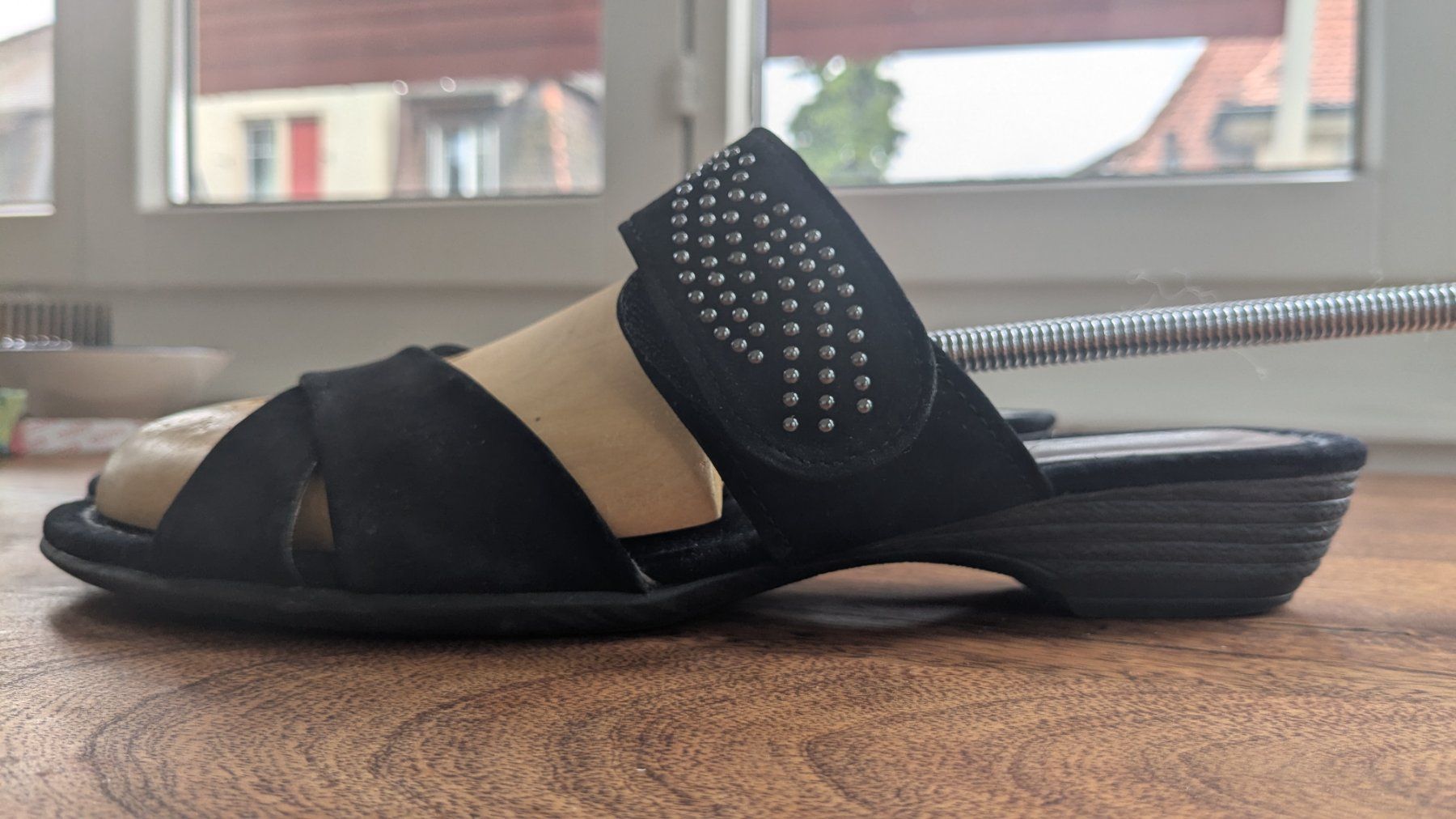 Tamaris Scarpe da donna: Sandalen, schwarz Gr. 41, tamaris – Usato da Zürich venduto da Rosensbach 2