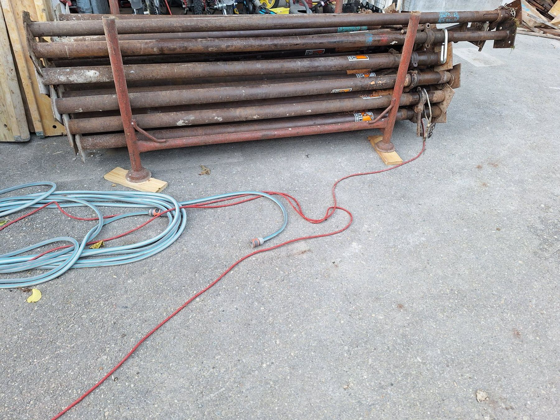 Balken: Deckenstützen Spriesse Stüper – Gebraucht aus Wohlen AG von mika26 1