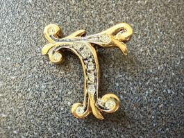Vintage-Brosche mit Initiale T goldfarben mit Strass.