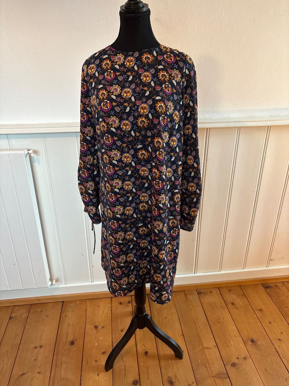 Tom Tailor Vestiti: Tom Tailor Kleid Gr. 40, Blumenmuster – Usato da Münchwilen TG venduto da BBJO