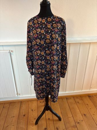 Tom Tailor Kleid Gr. 40, Blumenmuster
