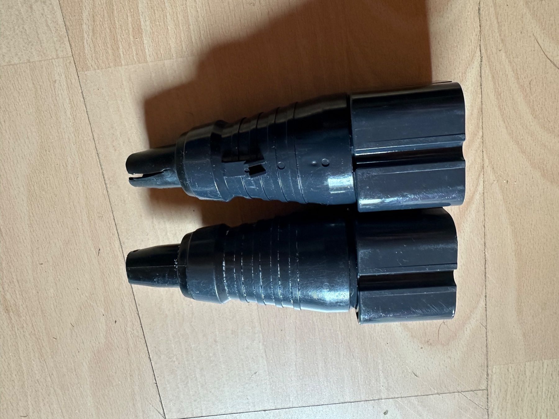 Spine: Stecker J15 5 polig  2.Stück – Usato da Huttwil venduto da Bolpa 4