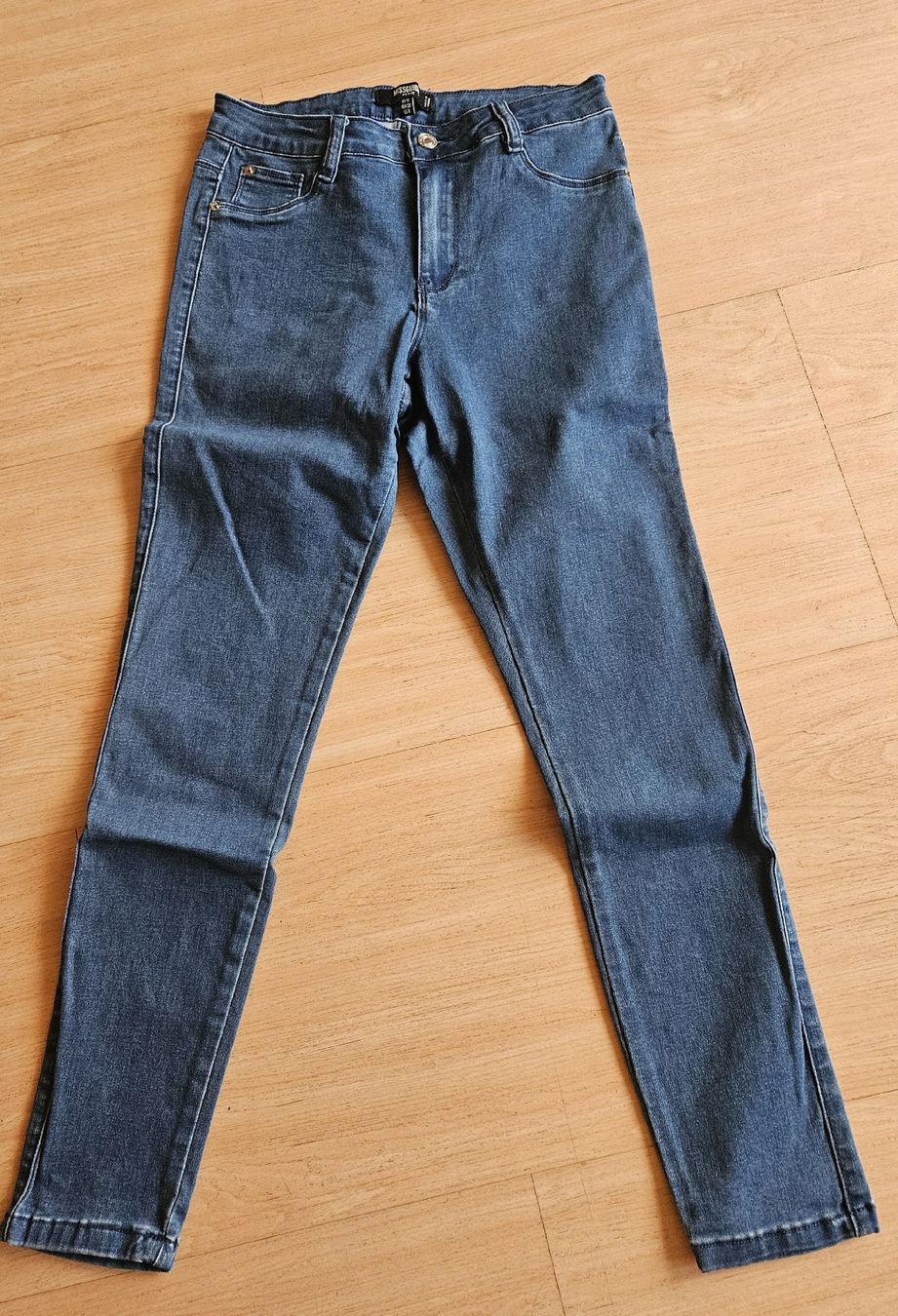 Jeans: Jeans – Usato da Sirnach venduto da Rpython2