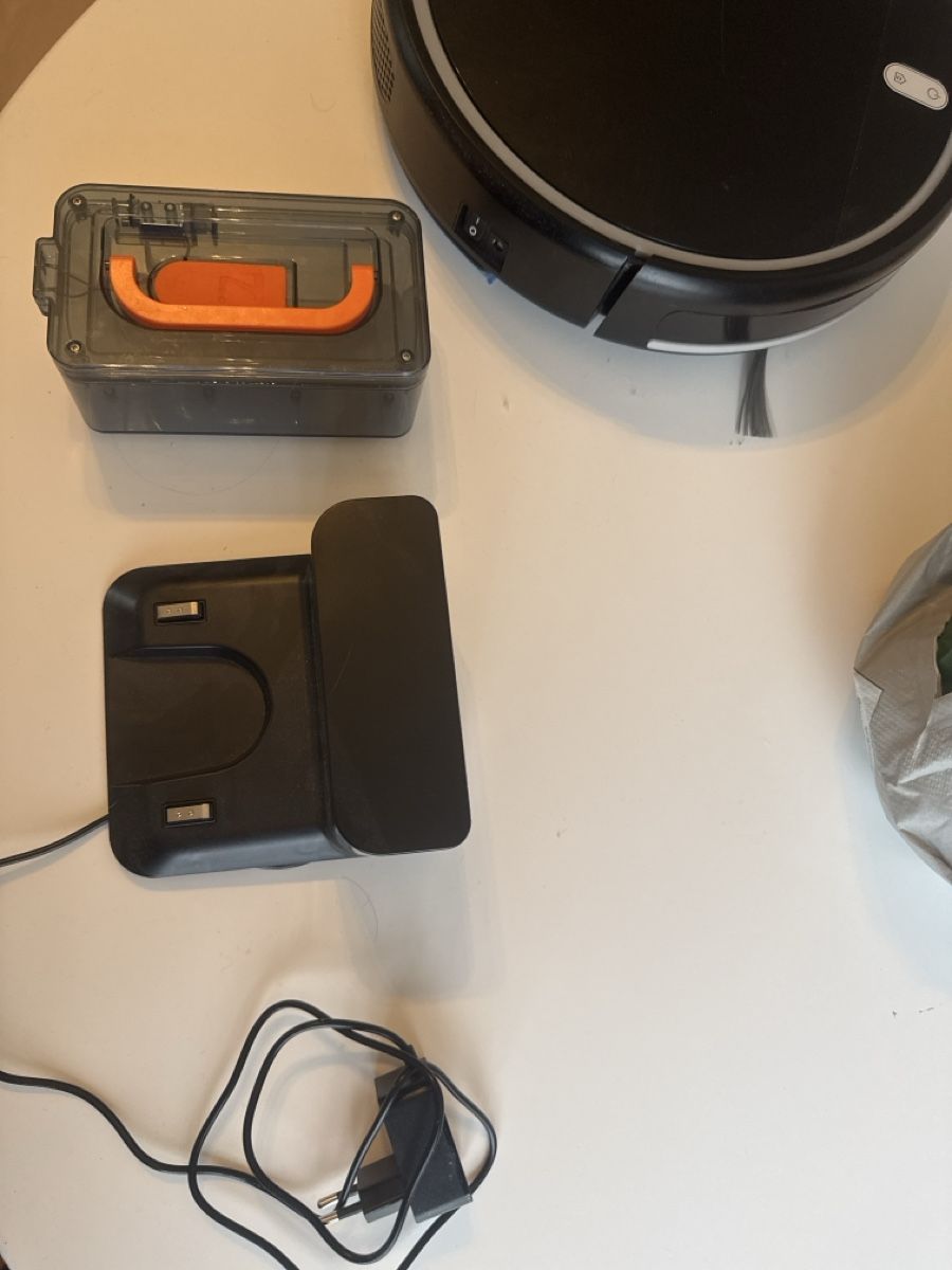 Aspirapolveri & Accessori: Staubsuagerroboter – Usato da Emmenbrücke venduto da jas_2nfq 1