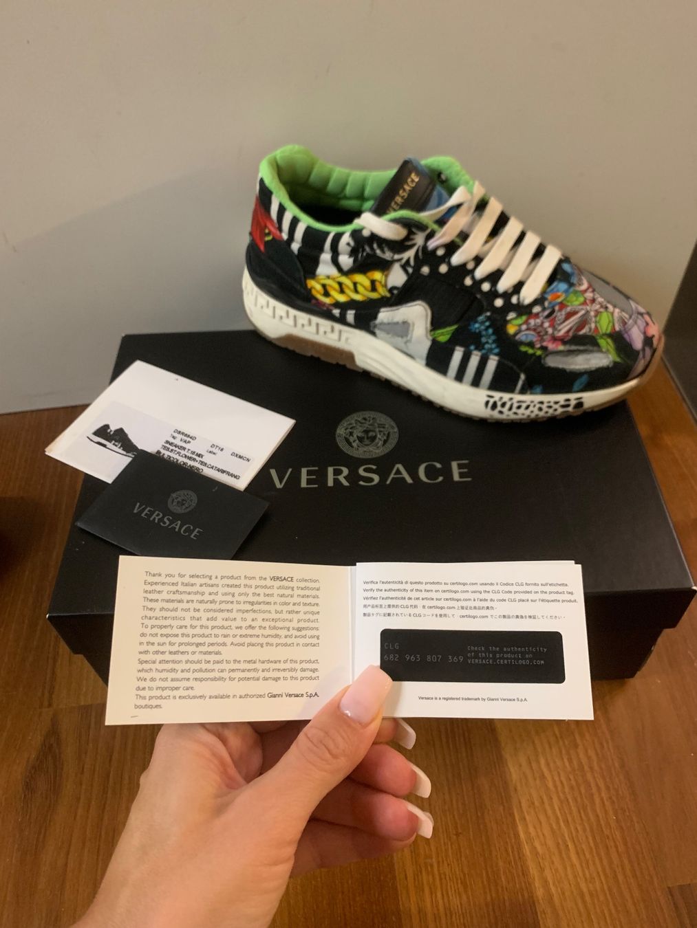 Versace Scarpe da donna: Versace Turnschuhe Gr. 38 - Einzigartiges Design, Top Zus... – Usato da Winterthur venduto da yan_jnw8 1