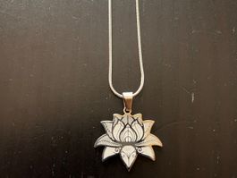 Amulett/ Anhänger Lotus