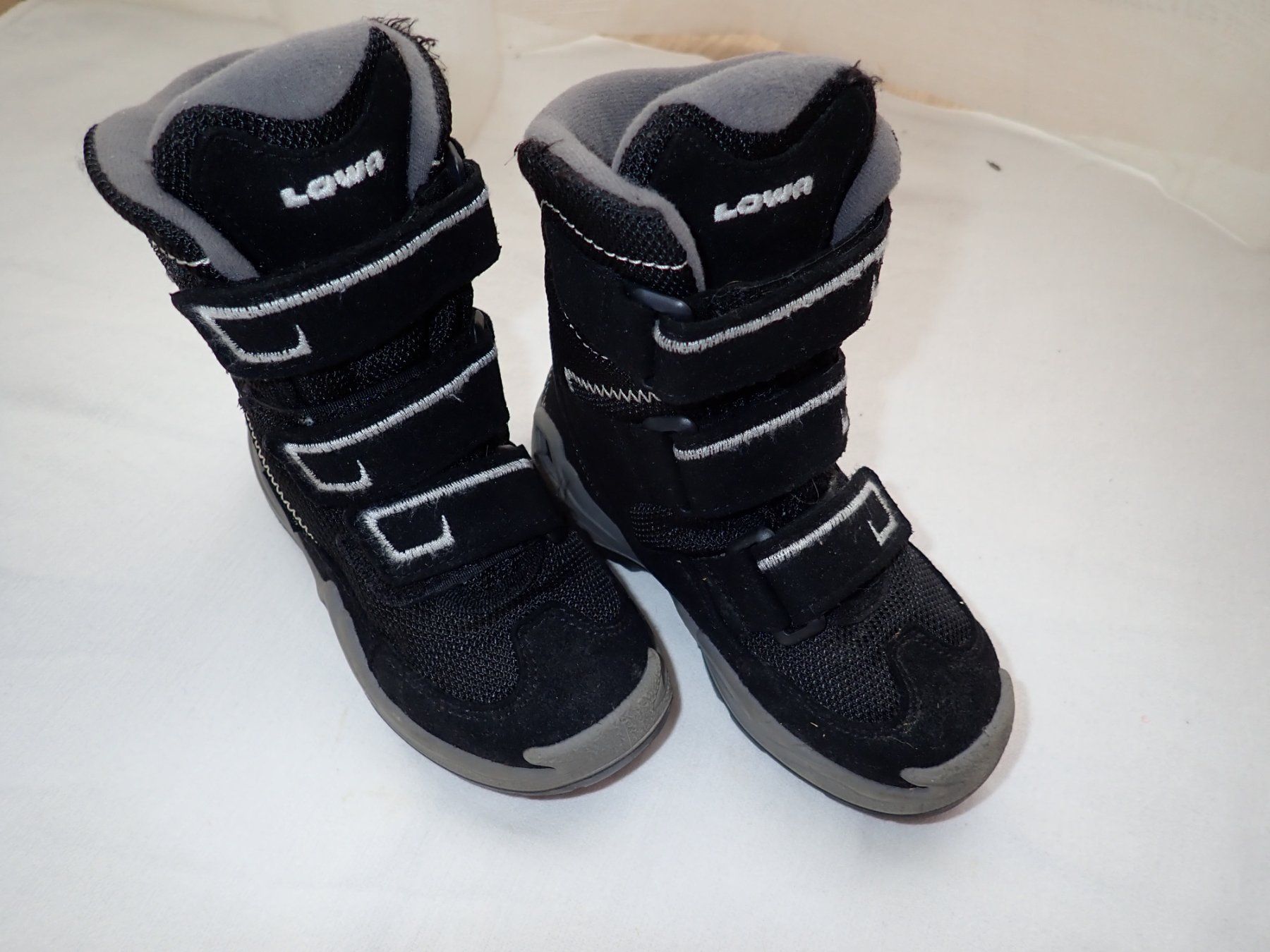 Lowa Scarpe da uomo: Bottes d'hiver 27 – Nuovo (secondo la descrizione) da Petit-Lancy venduto da camping_car