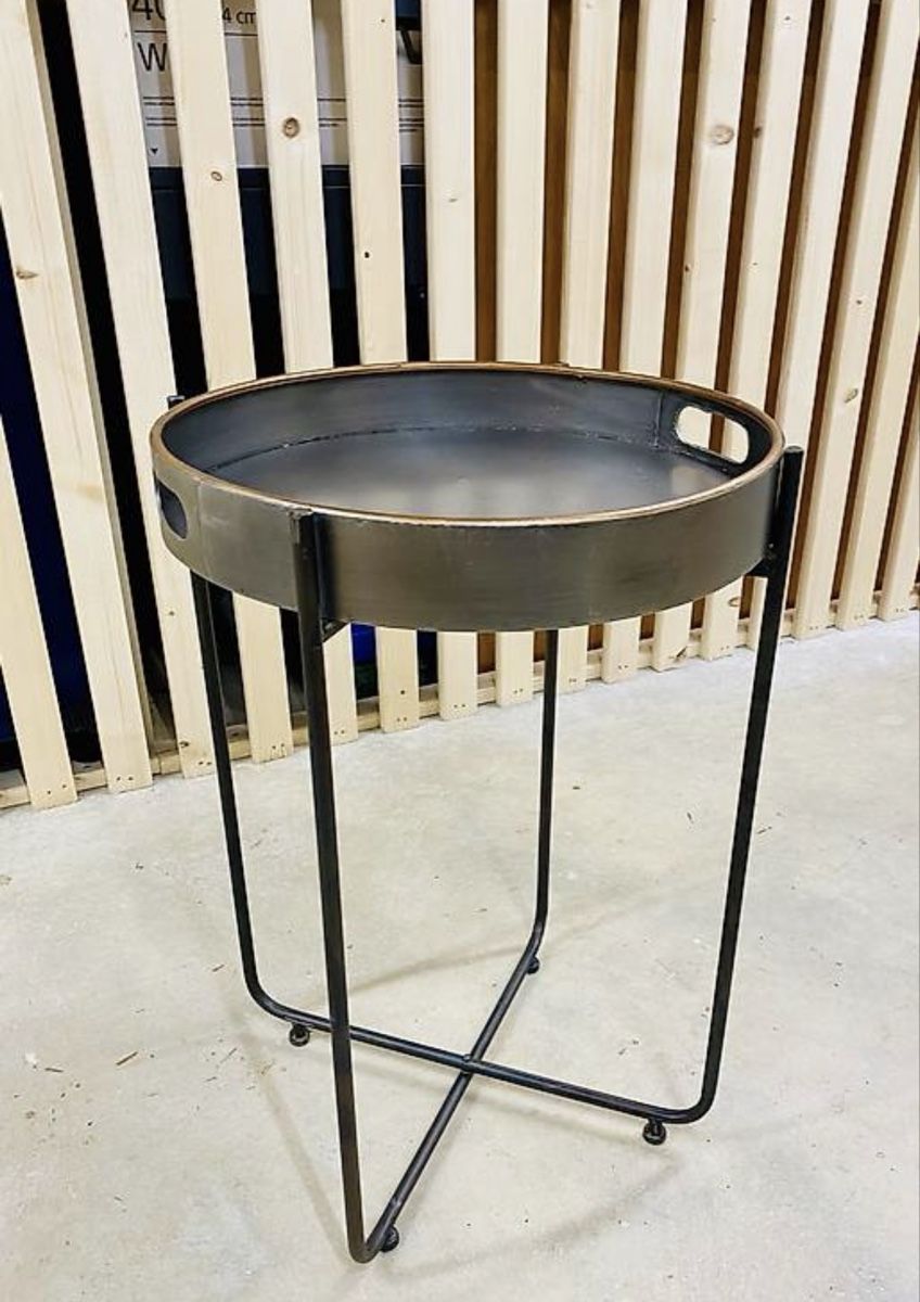 Tables: Table d’appoint  – D'occasion à Genève par Arber_mrq22 1
