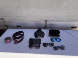 Verschiedene Sonnenbrillen (79)