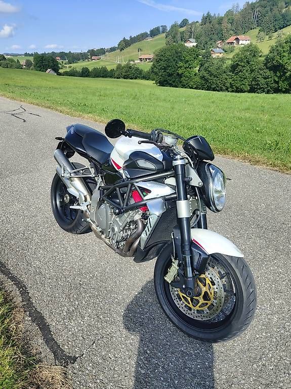 MV Agusta Strada: MV Agusta Brutale 910R – Usato da Fiaugères venduto da bac_l8dx 3