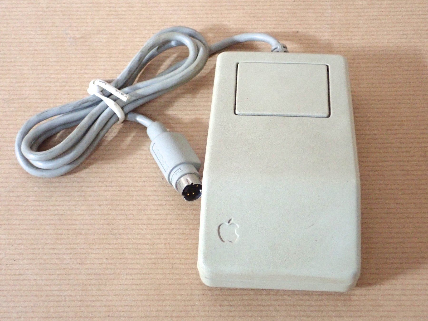 Apple Mouse: Antike Computermaus Bus Mouse für Apple MacIntosh – Usato da Winterthur venduto da 602ccm