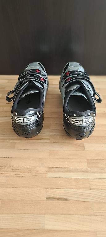 Chaussures hommes: Sidi Bikeschuh mit Klick Gr. 45 – D'occasion à Luzern par Nika.Rock 4