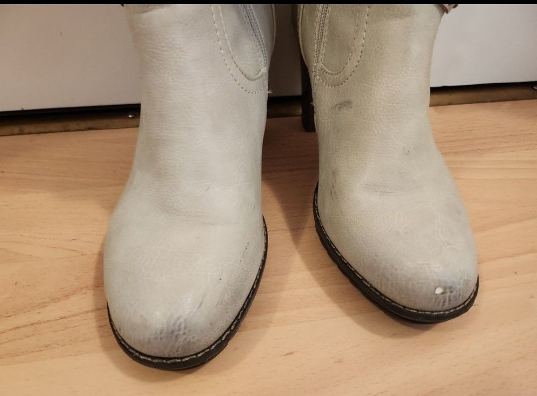 Tom Tailor Scarpe da donna: Stiefel beige Gr 39 Tom Tailor – Usato da Männedorf venduto da Dumarest 3