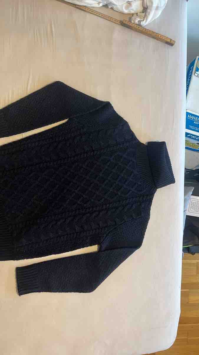 Pullover & Sweatshirts: Gutteridge Pullover Grösse M neuwertig – Neu (gemäss Beschreibung) aus Salgesch von steeeeeve07
