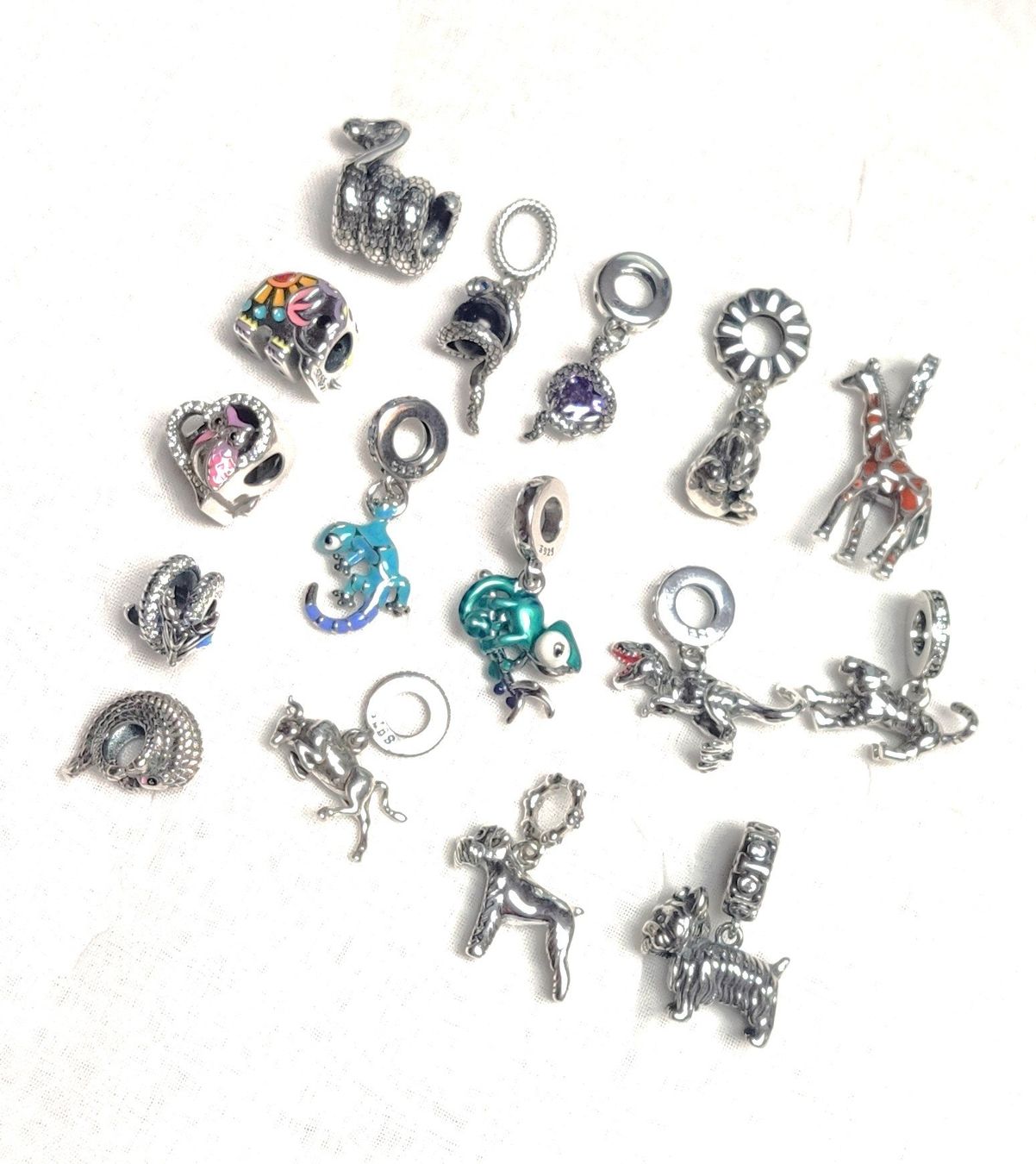 Pendentifs: Charms kompatibel mit Armband. – Neuf avec emballage d'origine à Lamboing par qtr_5sg5 7