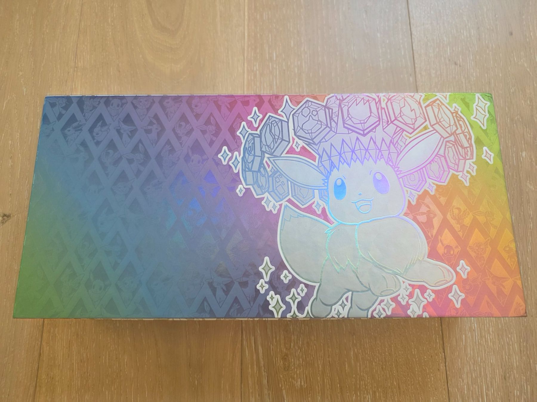Pokémon Sammelbilder & Trading cards: Prismatic Evolutions Eevee Deckbox / Matte Plüsch NEU – Neu (gemäss Beschreibung) aus Gossau SG von worklifebalance 1