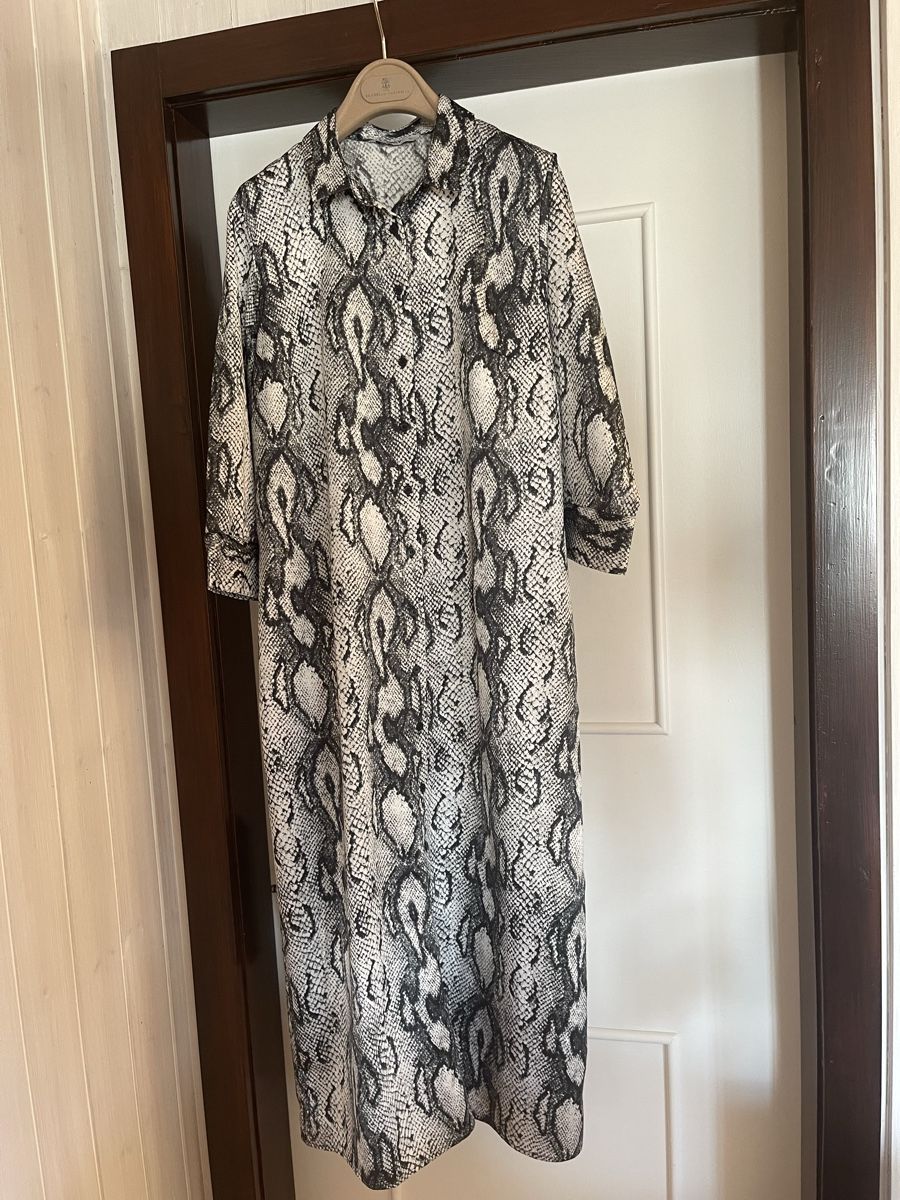 Only Vestiti: Kleid von Only, gr. 36 – Usato da Plasselb venduto da Mabischer