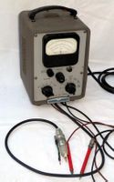 AC /DC-Voltmeter HP 410B - Sammlerstück