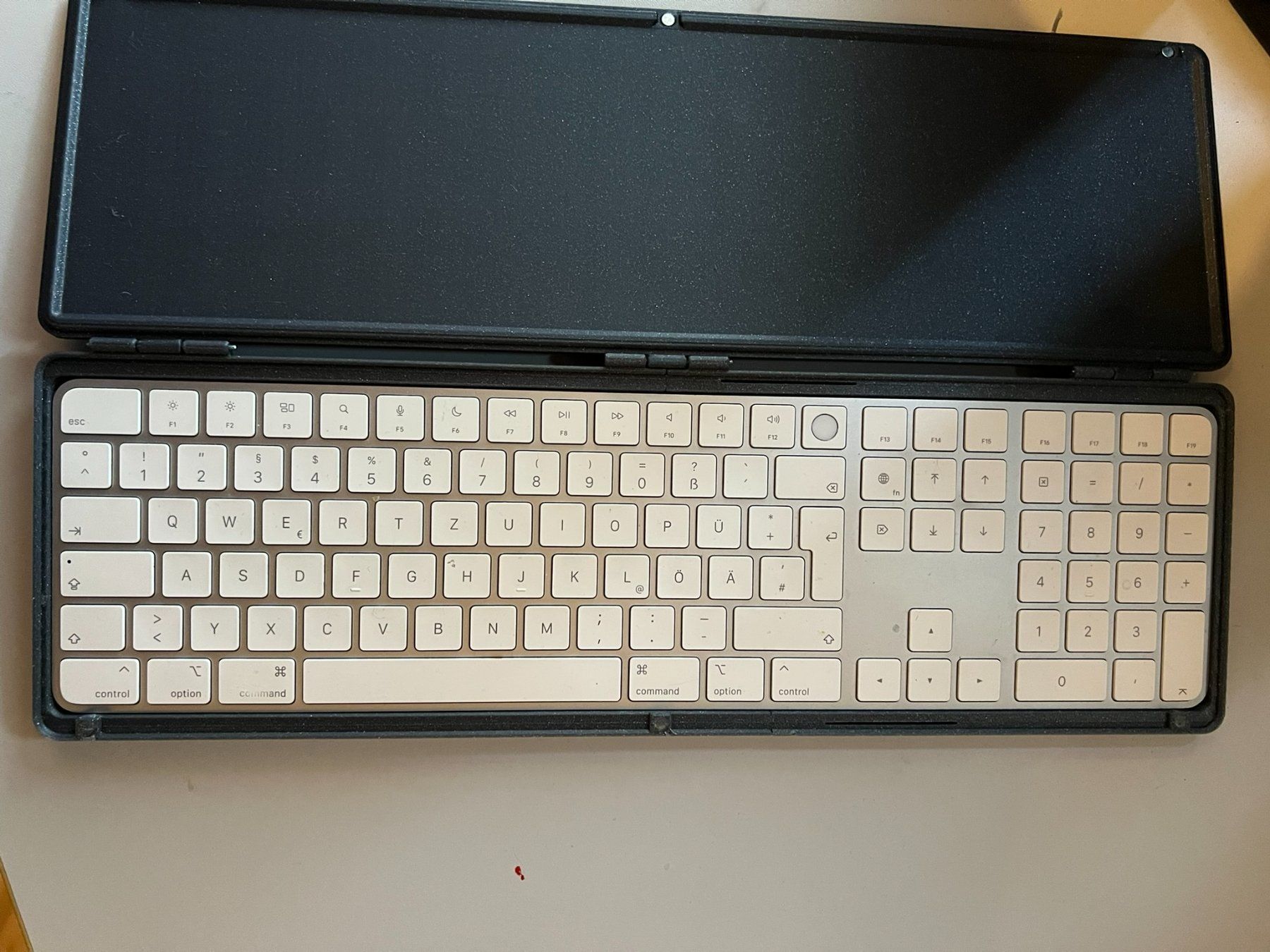 Covers & Borse: Personal Schutz-Case, passend für Apple Magic Keyboard – Nuovo (secondo la descrizione) da Tenniken venduto da Dom2011 2