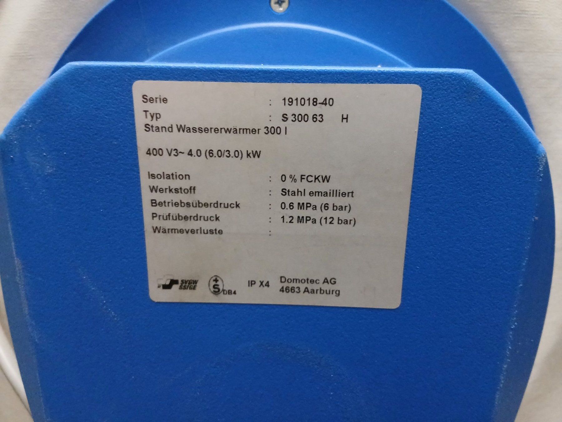 Sanitari: Boiler 300 Liter – Usato da Davos Frauenkirch venduto da one1 1