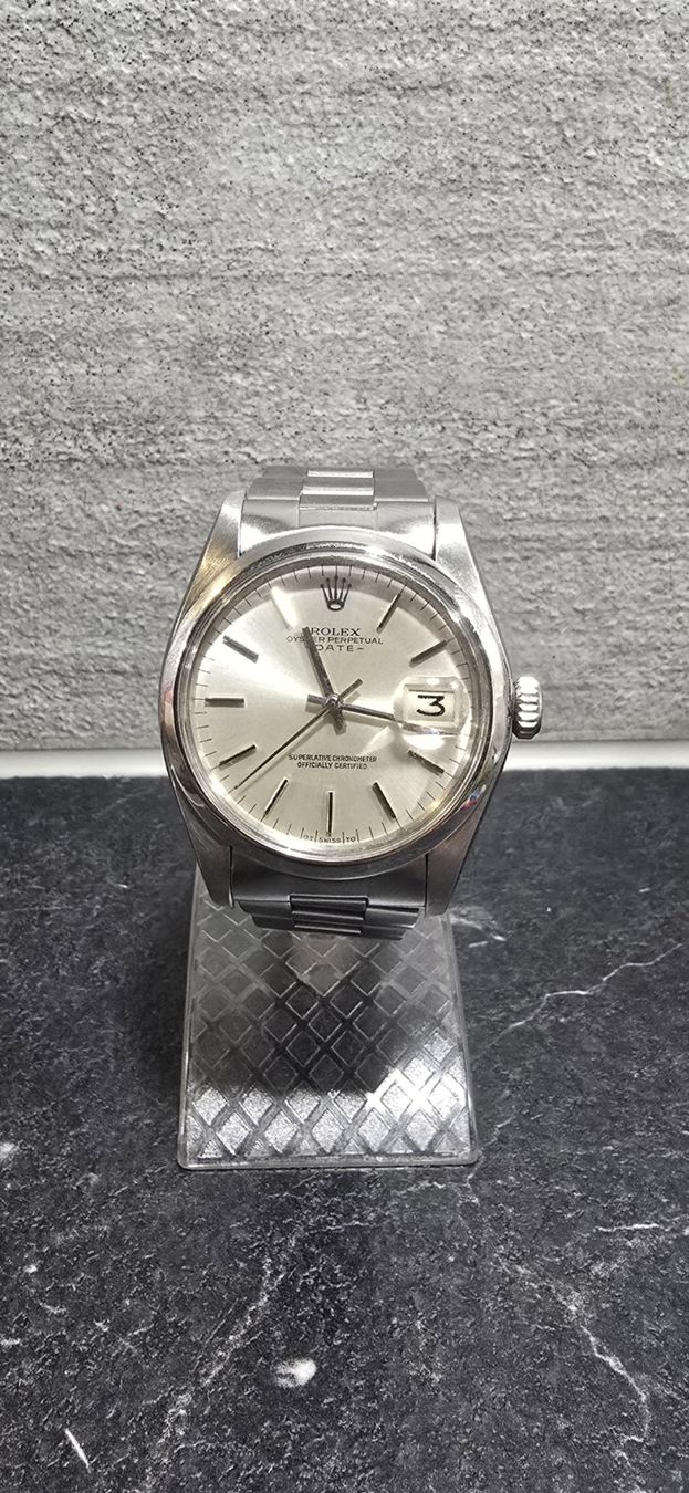 Rolex Orologi: Rolex Oyster Perpetual Date Ref. 1500  Sigma Dial   – Usato da Meyrin venduto da Silverrman