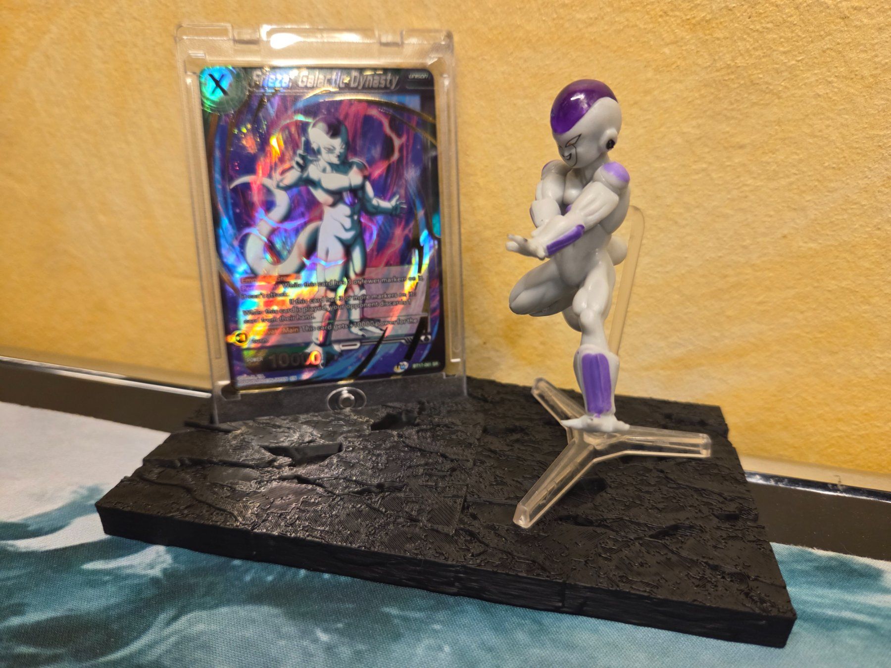 Bandai Sammelbilder & Trading cards: Frieza - Actionfigur mit Dragon Ball SR-Karte – Gebraucht aus Lugano von Doppia_B 2