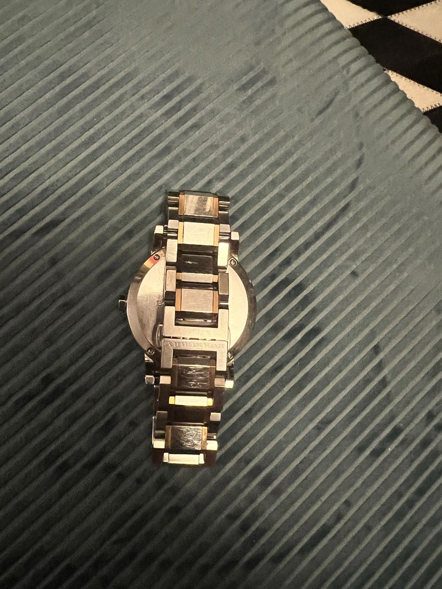 Burberry Orologi: Burberry City watch Bicolor – Usato da Oensingen venduto da a.hamii 2