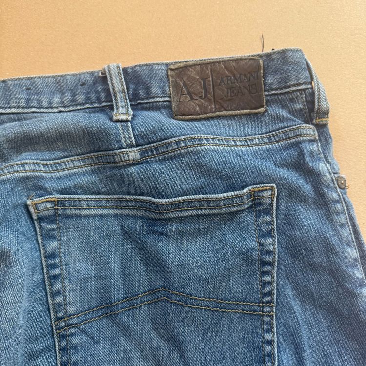 Armani Jeans: Armani Jeans vintage straight leg (levis 90s emporio retro) – Usato da Rheinfelden venduto da sourced_limited 2