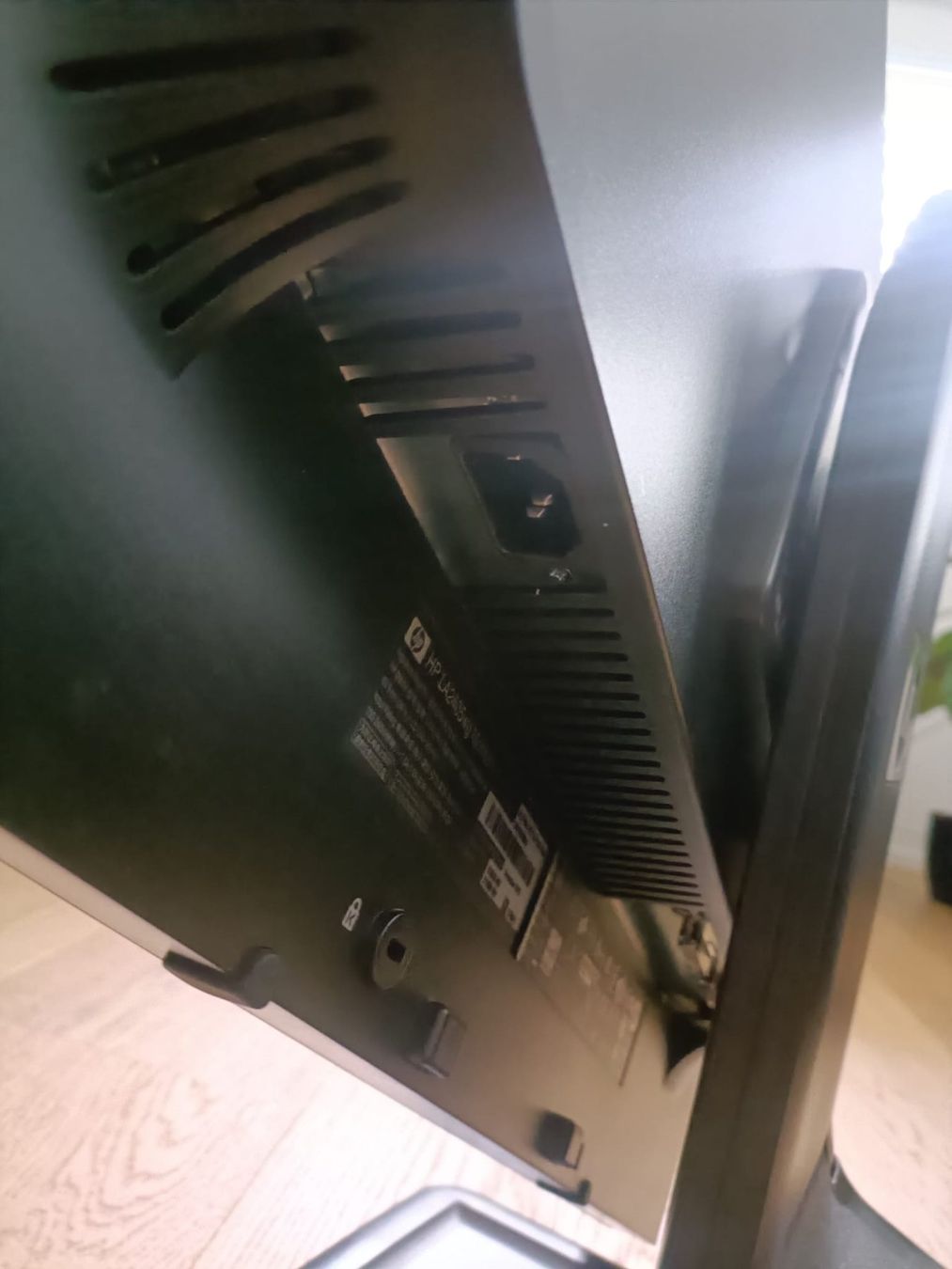 Hewlett Packard Monitore: HP LA2405wg – Gebraucht aus Brittnau von ValeriaDeR 5