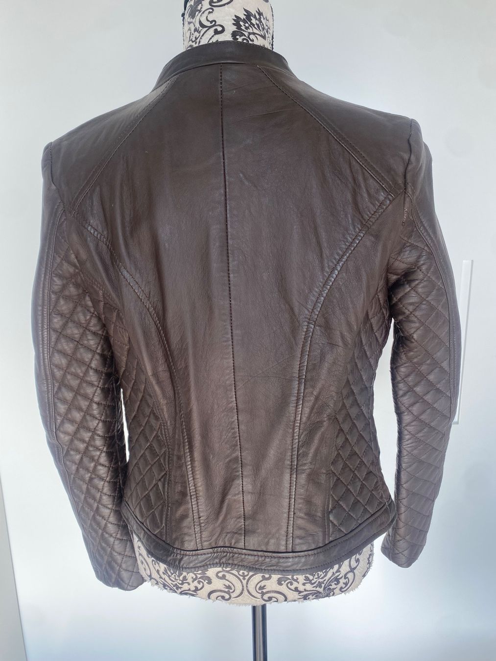 Giacche: Schicke Damen Lederjacke Gr. M Braun gesteppt – Usato da Geroldswil venduto da ren_k9bv 1