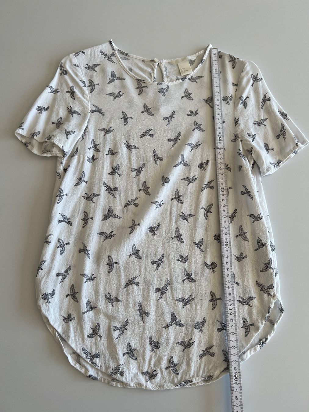 H&M Camicette: H&M - Sommer Bluse kurzarm - 34 - mit Vogelprint – Usato da Büetigen venduto da Jabo 3
