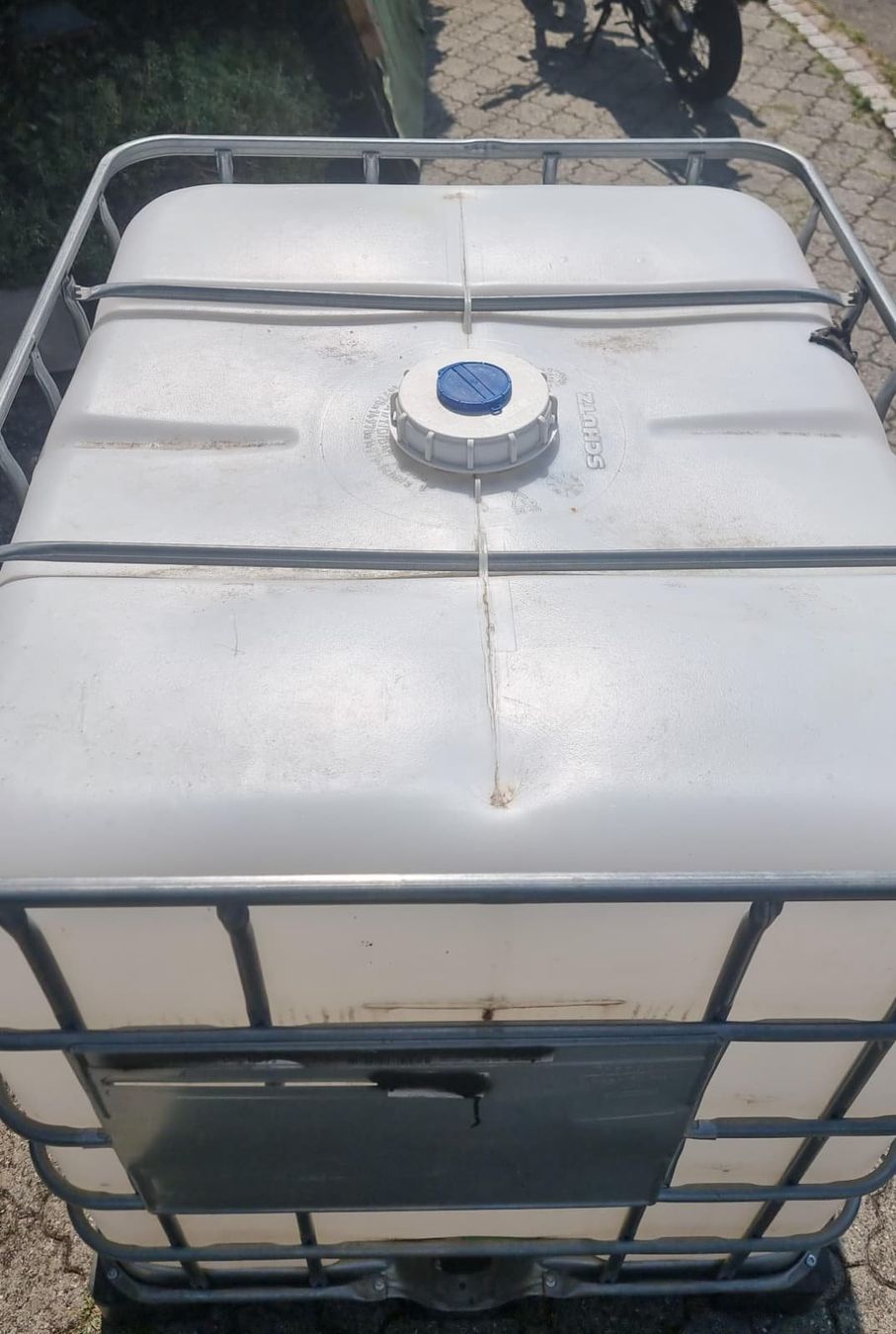 Tränken & Tröge: 3 IBC Wassertank 1000l Wasserbehälter Regenwassertank Garten – Gebraucht aus Wettingen von ray_boccia 5