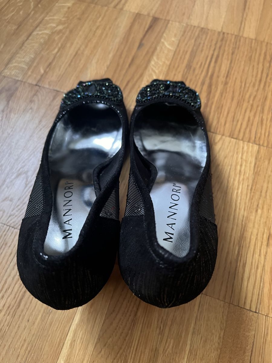 Scarpe da donna: Escarpins noirs Mannori, taille 37 – Nuovo (secondo la descrizione) da Lausanne venduto da Cupcake.vanille 2