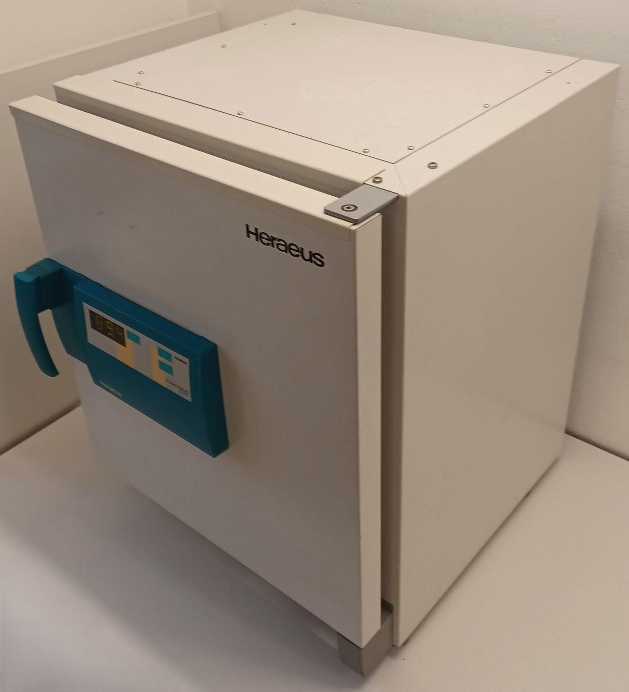 Accessori da laboratorio: Heraeus UT 6 Drying cabinet – Usato da Niederdorf venduto da LeptonAG_Labor