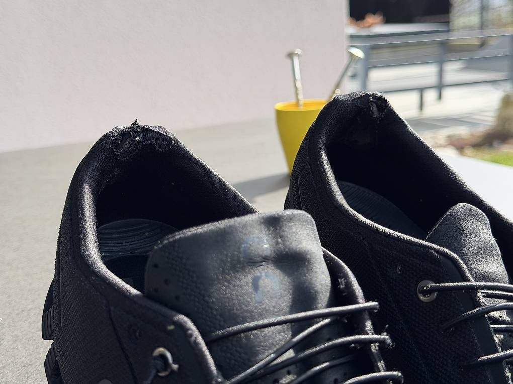 On Scarpe da uomo: On Cloud Schuhe Herren EUR 49 – Usato da Wohlenschwil venduto da Snowbound 1