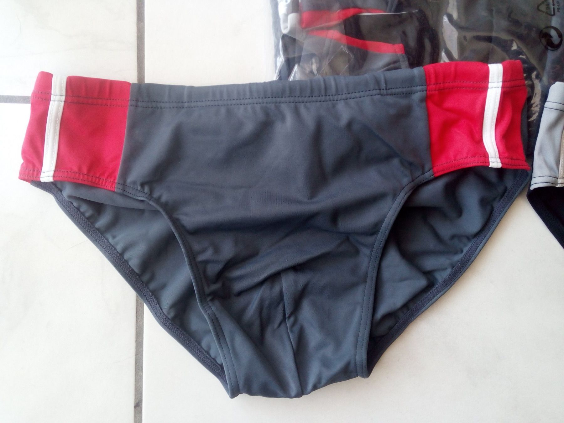 Costumi da bagno: Badehosen, 2er Set – Nuovo e nell'imballaggio originale da Igis venduto da lebi 1