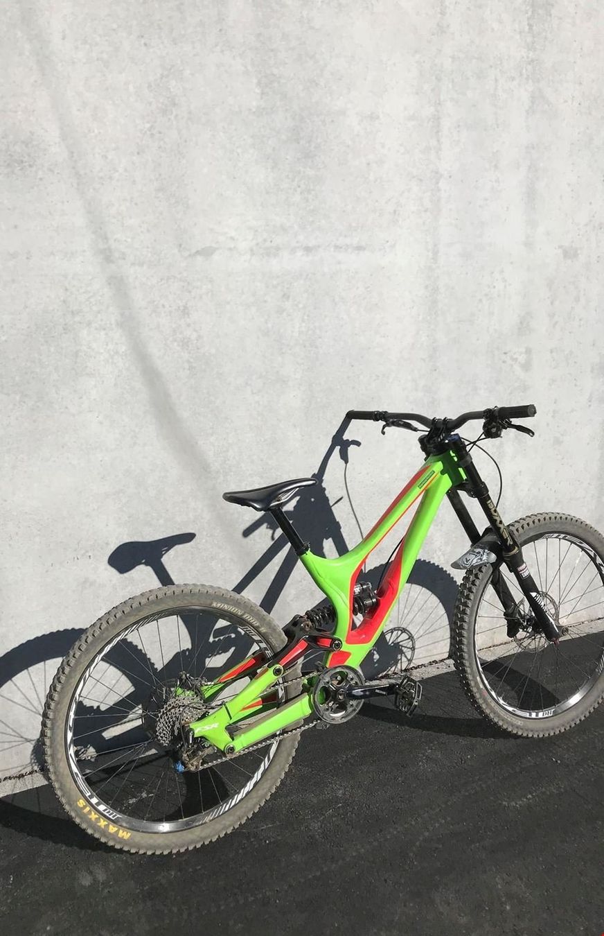 Specialized Biciclette: Specialized Mountainbike Downhill – Usato da Wattwil venduto da threeone_31 2