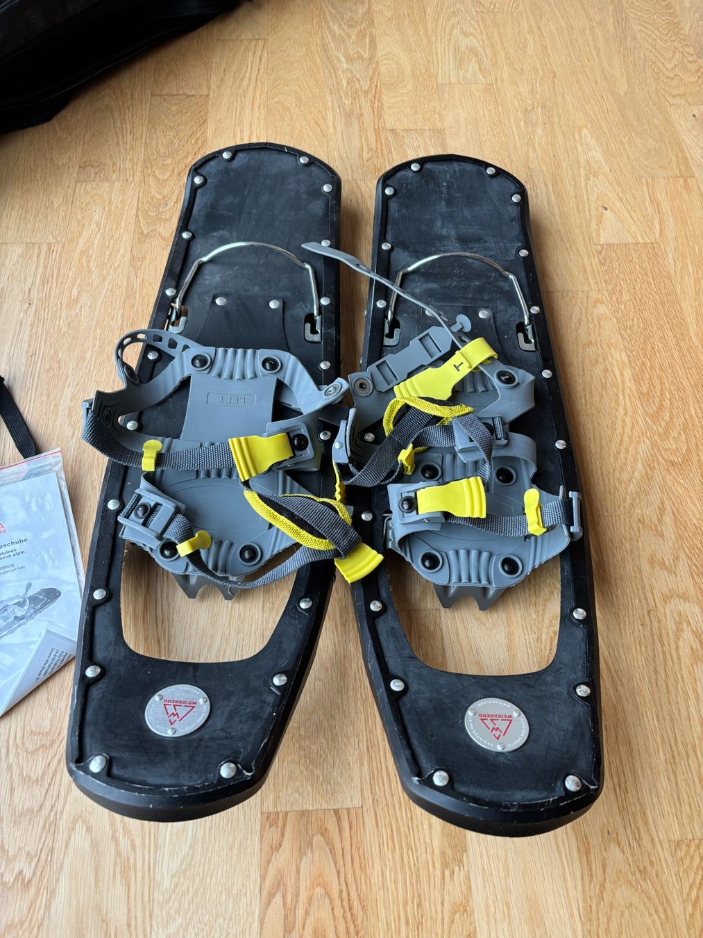 Scarpe da uomo: Weissberg  Schneeschuhe – Usato da Riehen venduto da martinaaebersold
