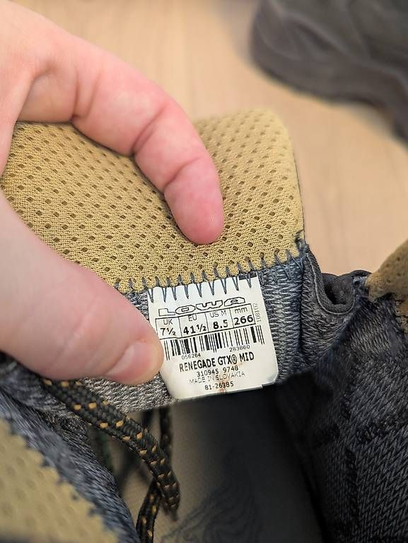 Chaussures hommes: Lowa Wanderschuhe 41.5 – D'occasion à Winterthur par Octavia15 2