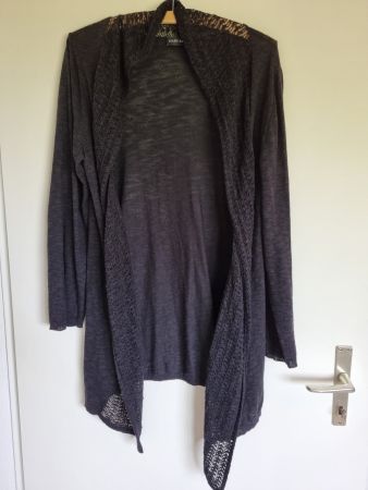 Leichte Long-Strickjacke von Mary Rich Grösse M