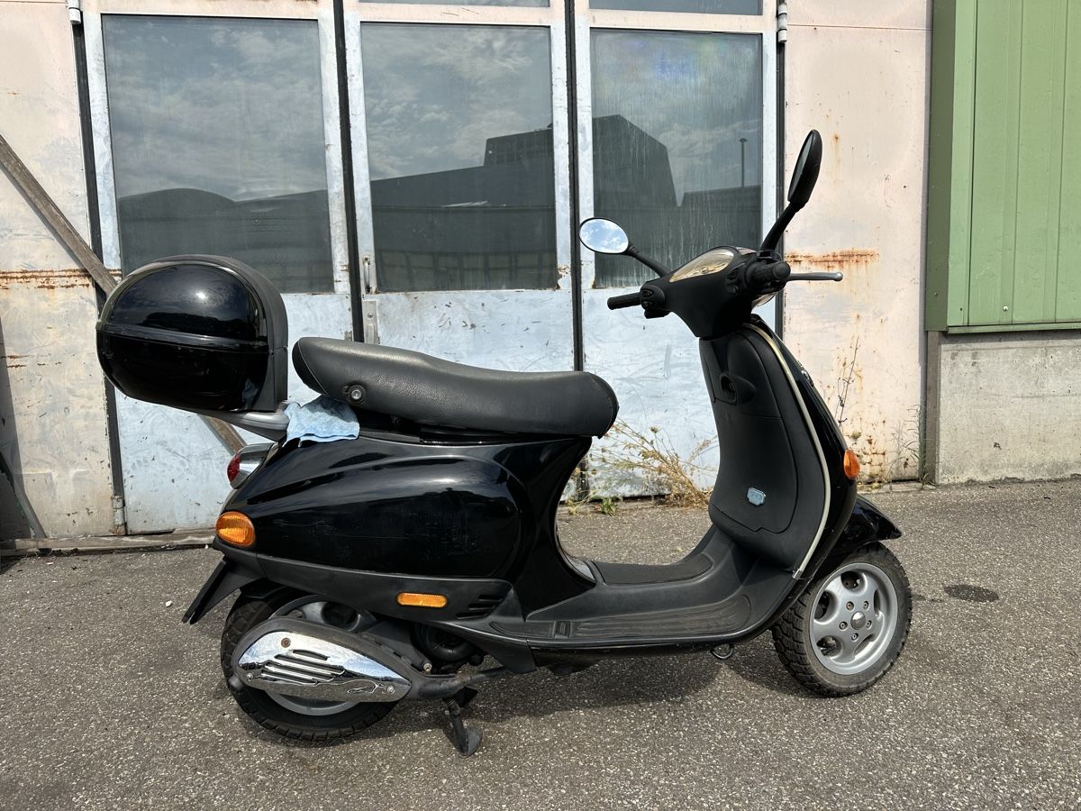 Piaggio Scooter: Piaggio Vespa 50 ET4 - defekt – Difettoso da Liestal venduto da Tschopp77