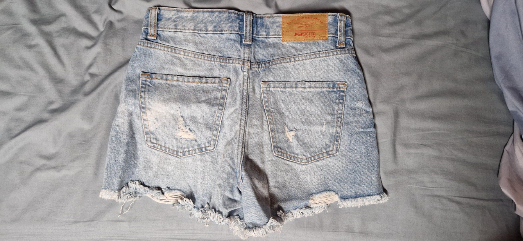 Hosen: Schöne Jeans-Sommershorts Neu – Neu (gemäss Beschreibung) aus Bubendorf von ang_b829 3