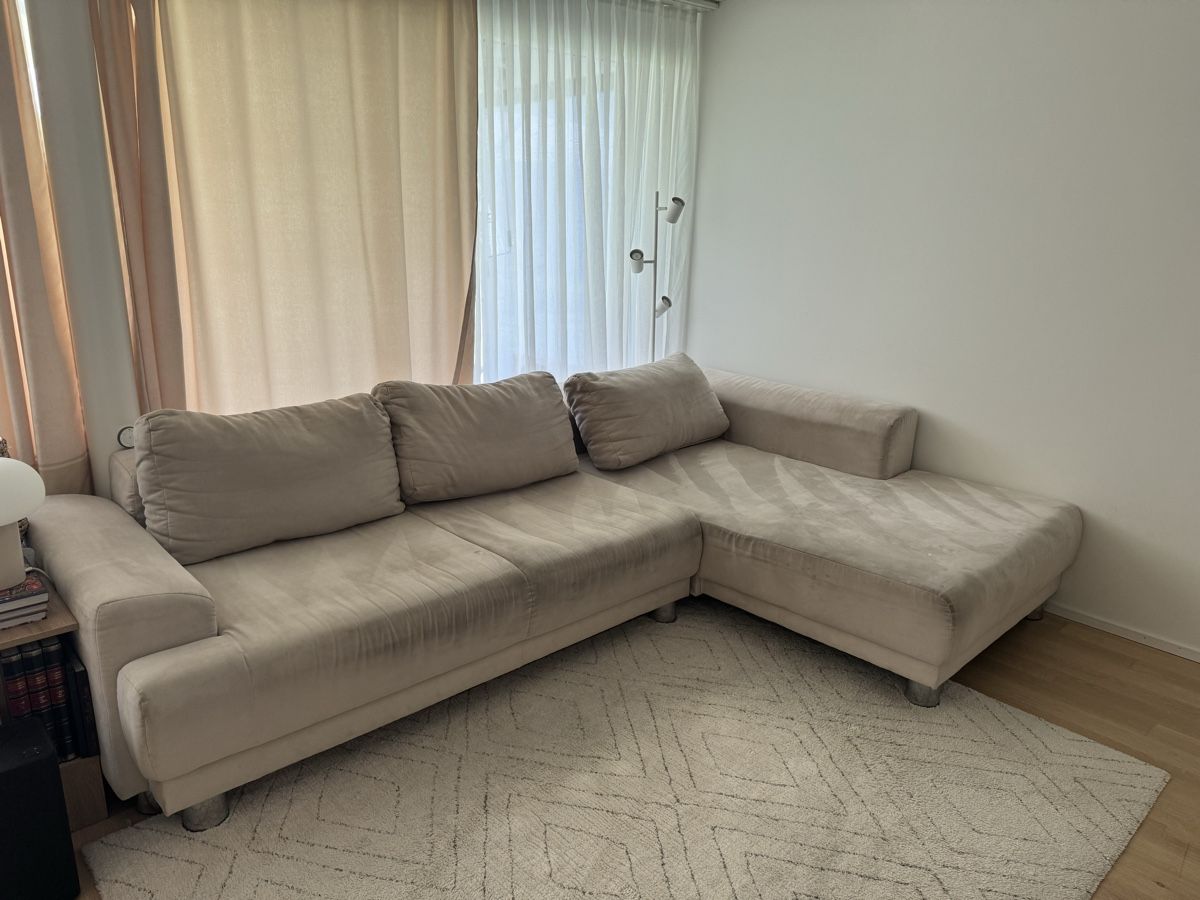 Divani: Ecksofa beige, Stoff mit Bettfunktion & Stauraum – Usato da Sursee venduto da eldi94